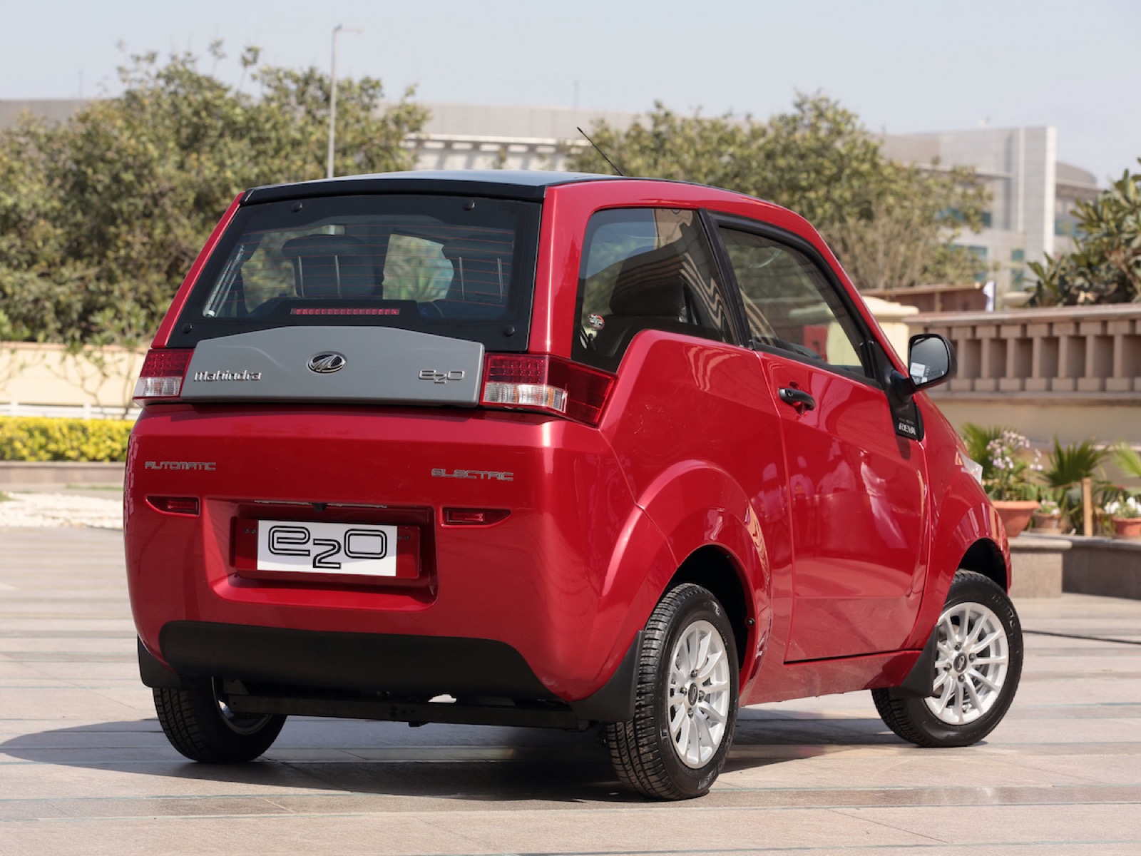 2016 - MAHINDRA e2o, foto 16