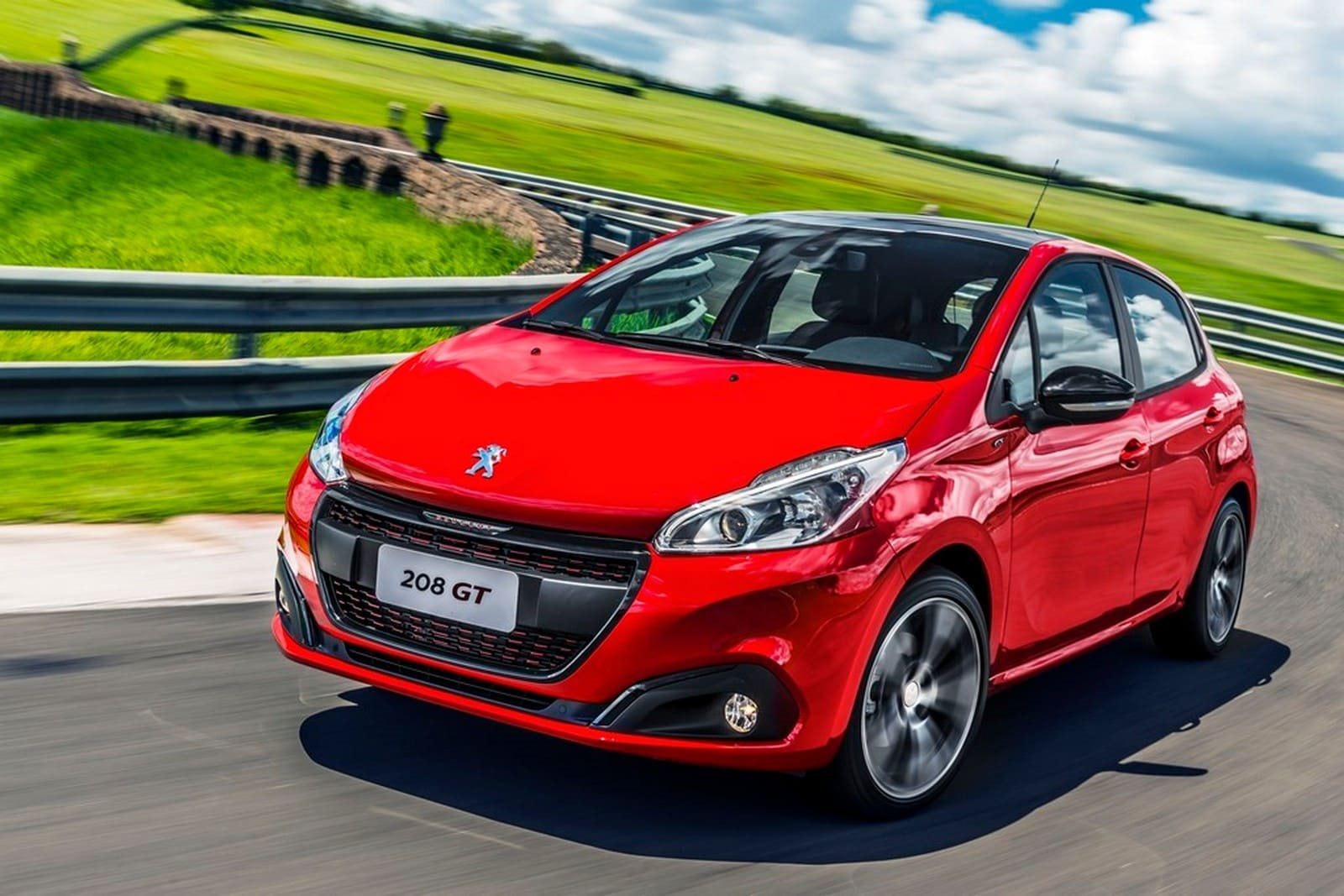 PEUGEOT 208, foto 3