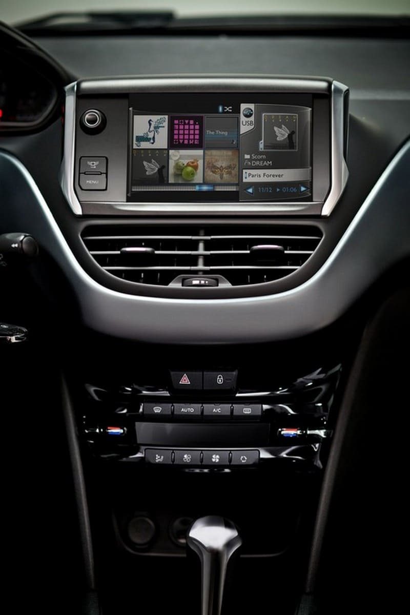 PEUGEOT 208, foto 75