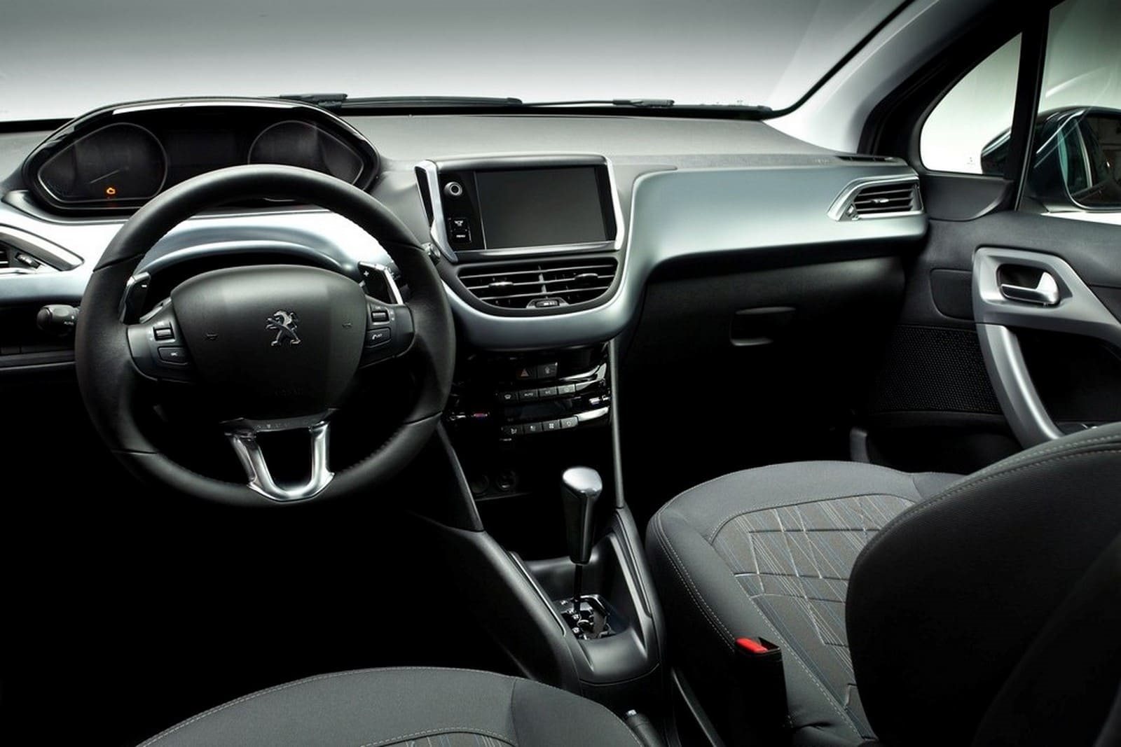 PEUGEOT 208, foto 76