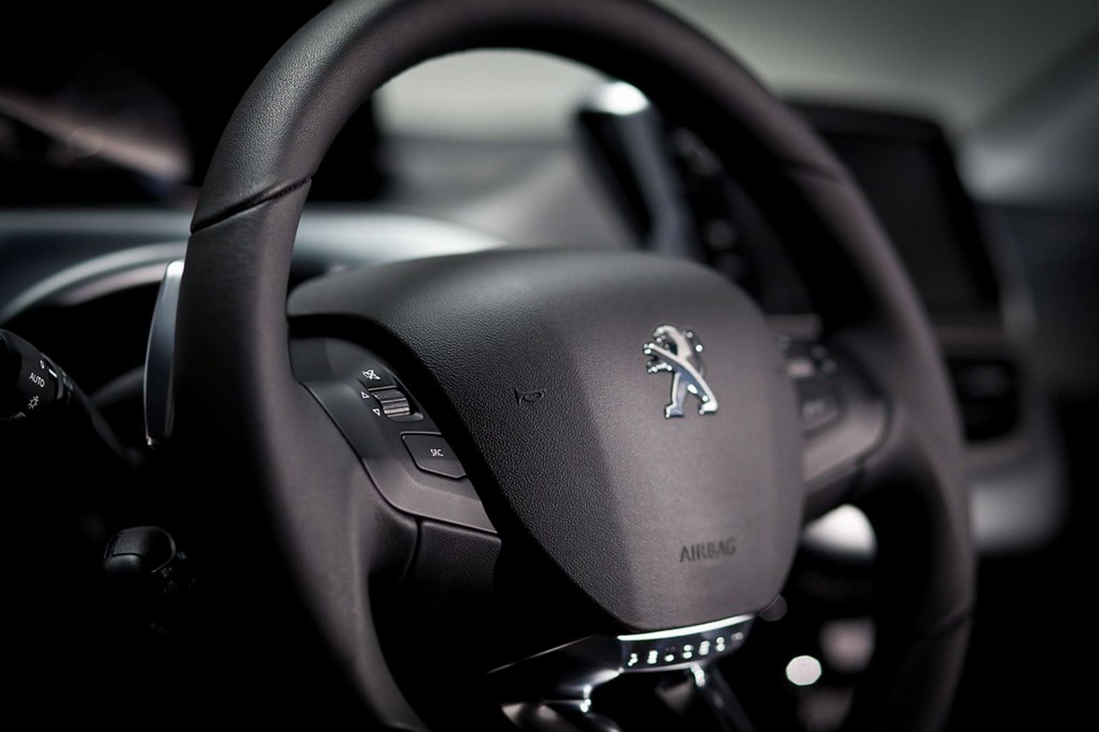 PEUGEOT 208, foto 80