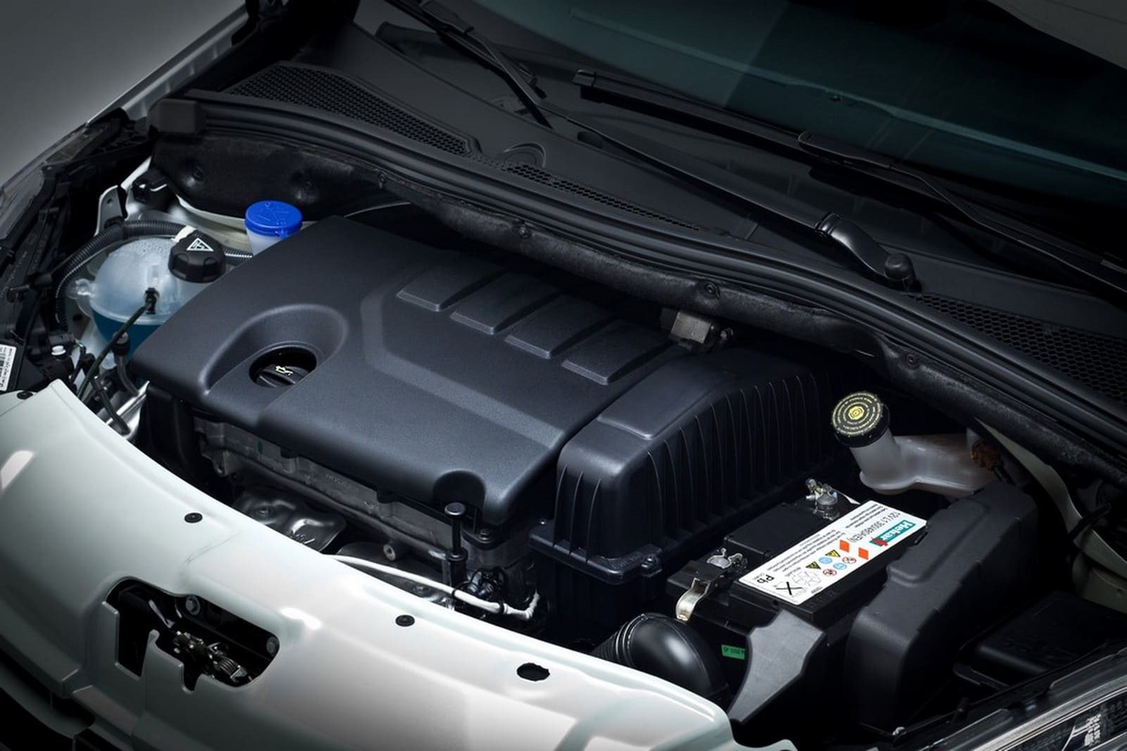 PEUGEOT 208, foto 98