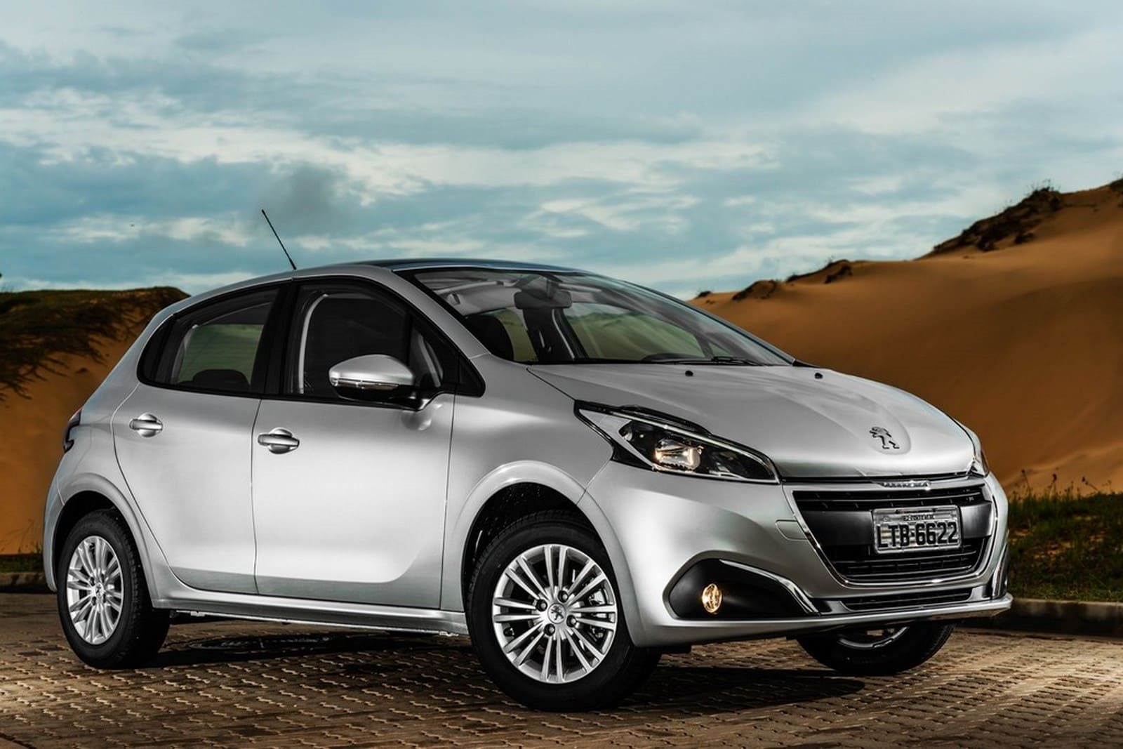 PEUGEOT 208, foto 101