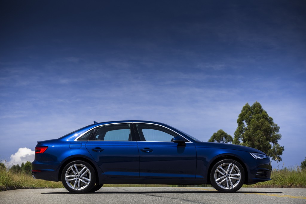 2016 - AUDI A4 SEDAN LAUNCH EDITION, foto 3