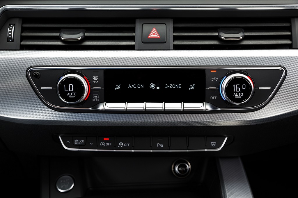 2016 - AUDI A4 SEDAN LAUNCH EDITION, foto 16