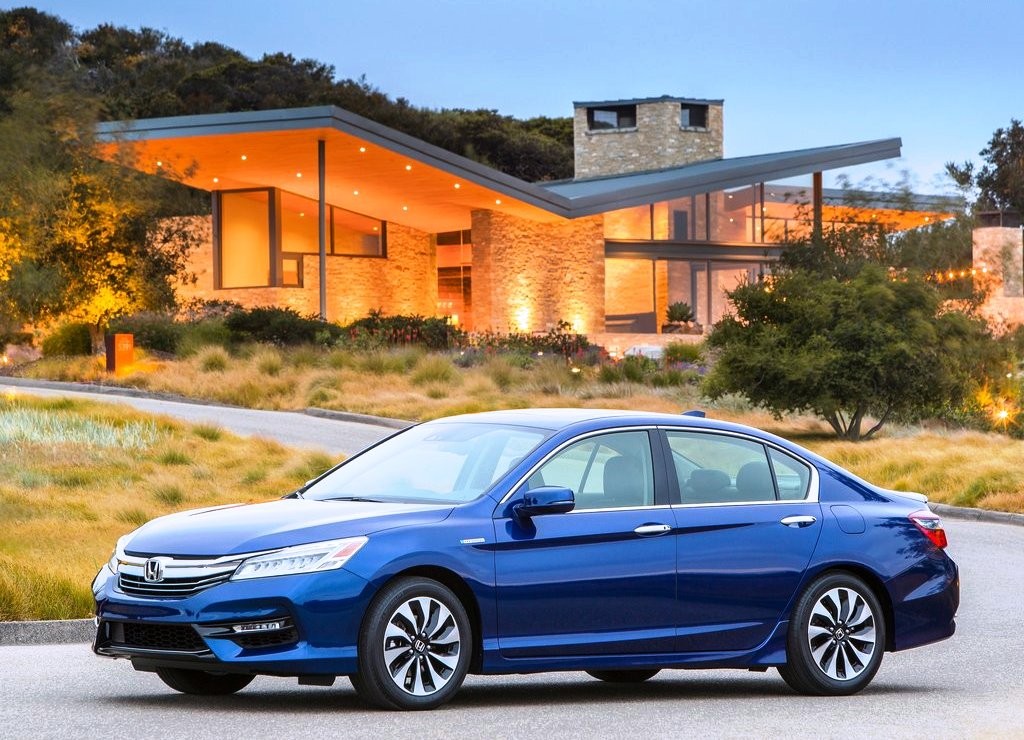HONDA ACCORD HYBRID, foto 2
