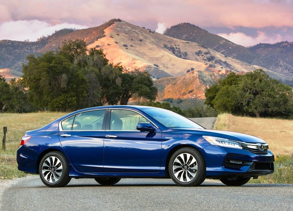 HONDA ACCORD HYBRID, foto 3