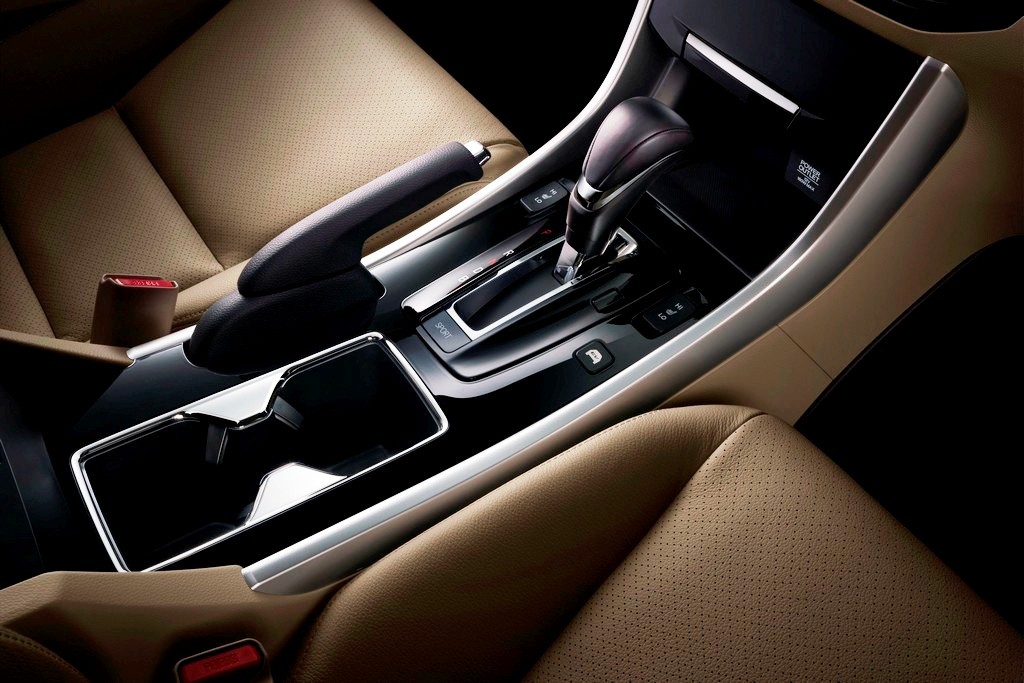 HONDA ACCORD HYBRID, foto 86