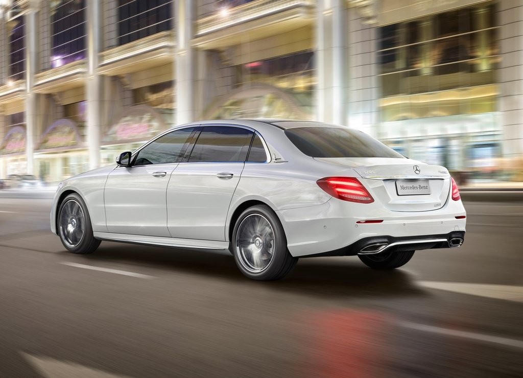 2017 - MERCEDES-BENZ E CLASS L, foto 2