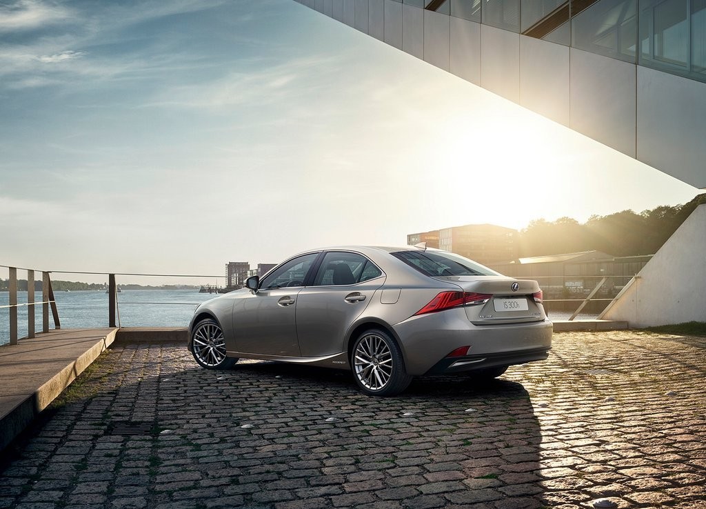 2017 - LEXUS IS, foto 18