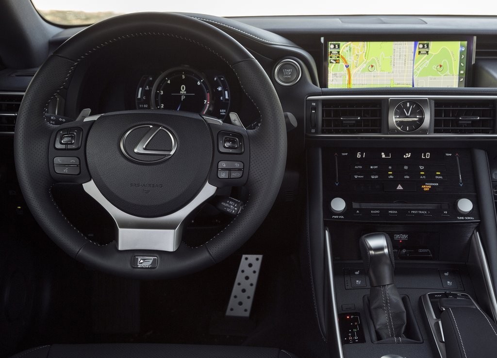 2017 - LEXUS IS, foto 35