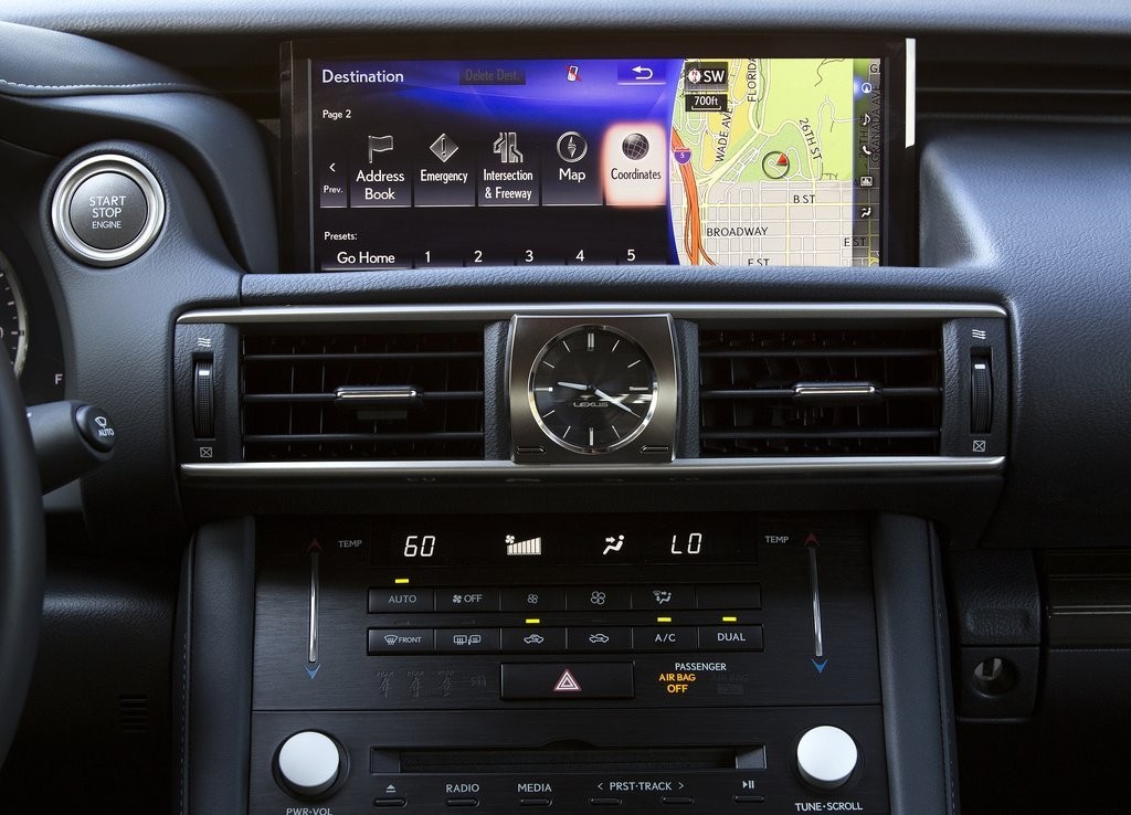 2017 - LEXUS IS, foto 48