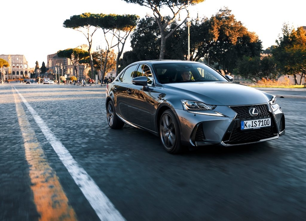2017 - LEXUS IS, foto 70