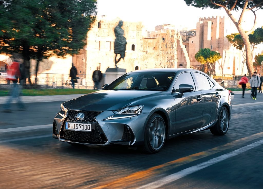 2017 - LEXUS IS, foto 74
