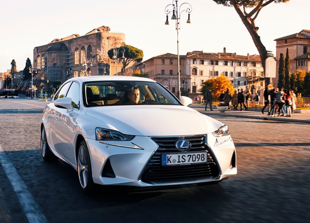2017 - LEXUS IS, foto 82