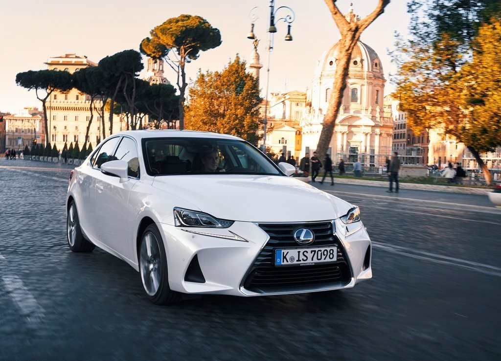 2017 - LEXUS IS, foto 85