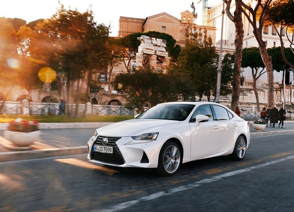 2017 - LEXUS IS, foto 86
