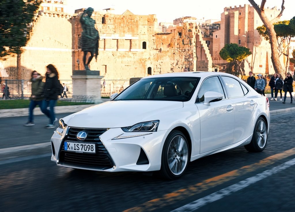 2017 - LEXUS IS, foto 87