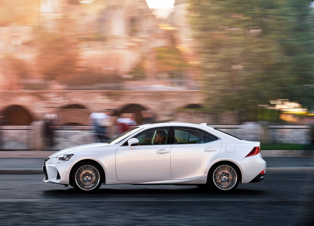 2017 - LEXUS IS, foto 101