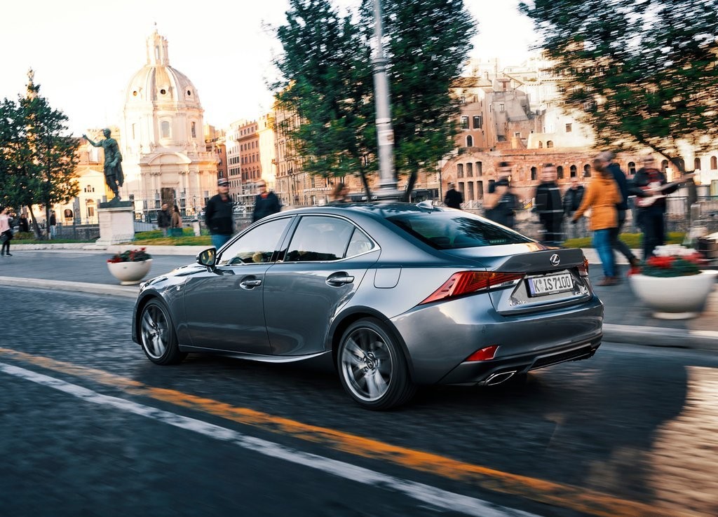 2017 - LEXUS IS, foto 109