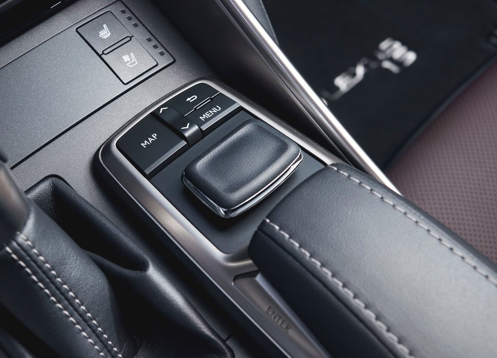 2017 - LEXUS IS, foto 133