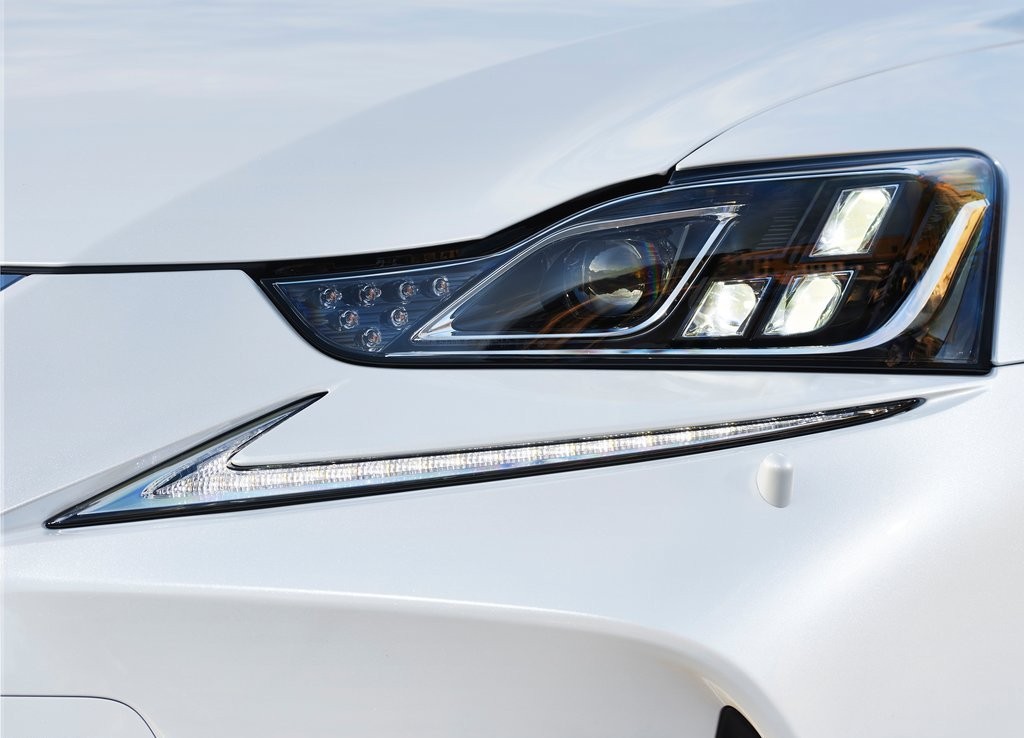 2017 - LEXUS IS, foto 140