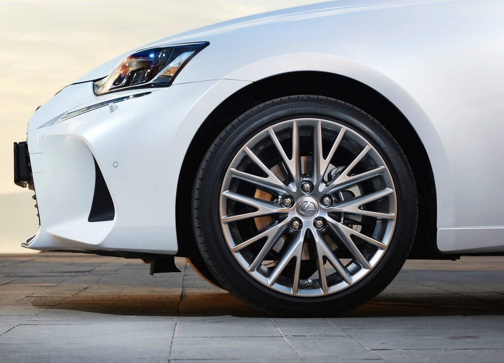 2017 - LEXUS IS, foto 144