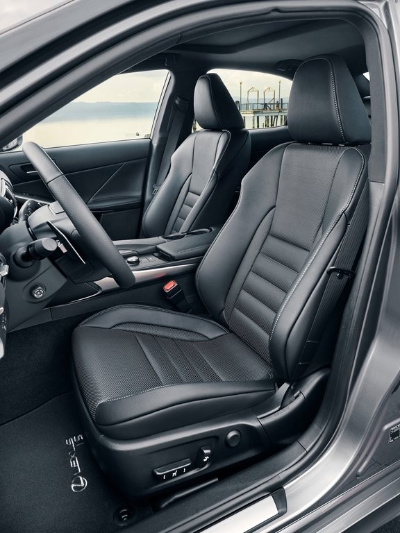 2017 - LEXUS IS, foto 150