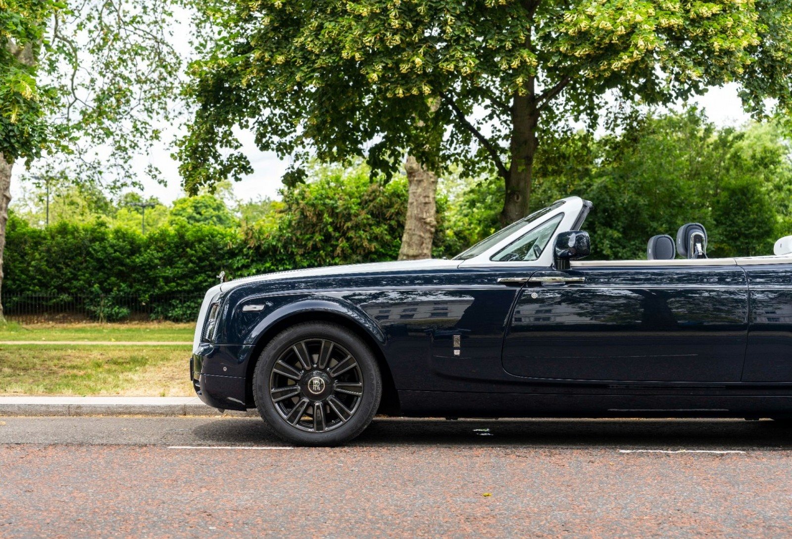 2016 - ROLLS-ROYCE PHANTOM DROPHEAD COUPE ZENITH EDITION, foto 15