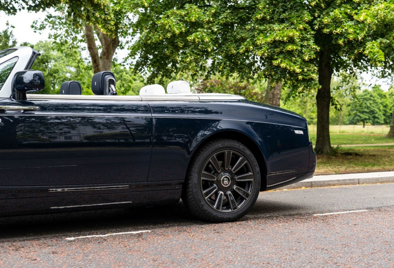 2016 - ROLLS-ROYCE PHANTOM DROPHEAD COUPE ZENITH EDITION, foto 16