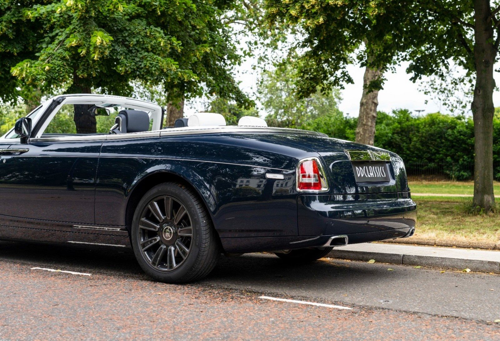 2016 - ROLLS-ROYCE PHANTOM DROPHEAD COUPE ZENITH EDITION, foto 17