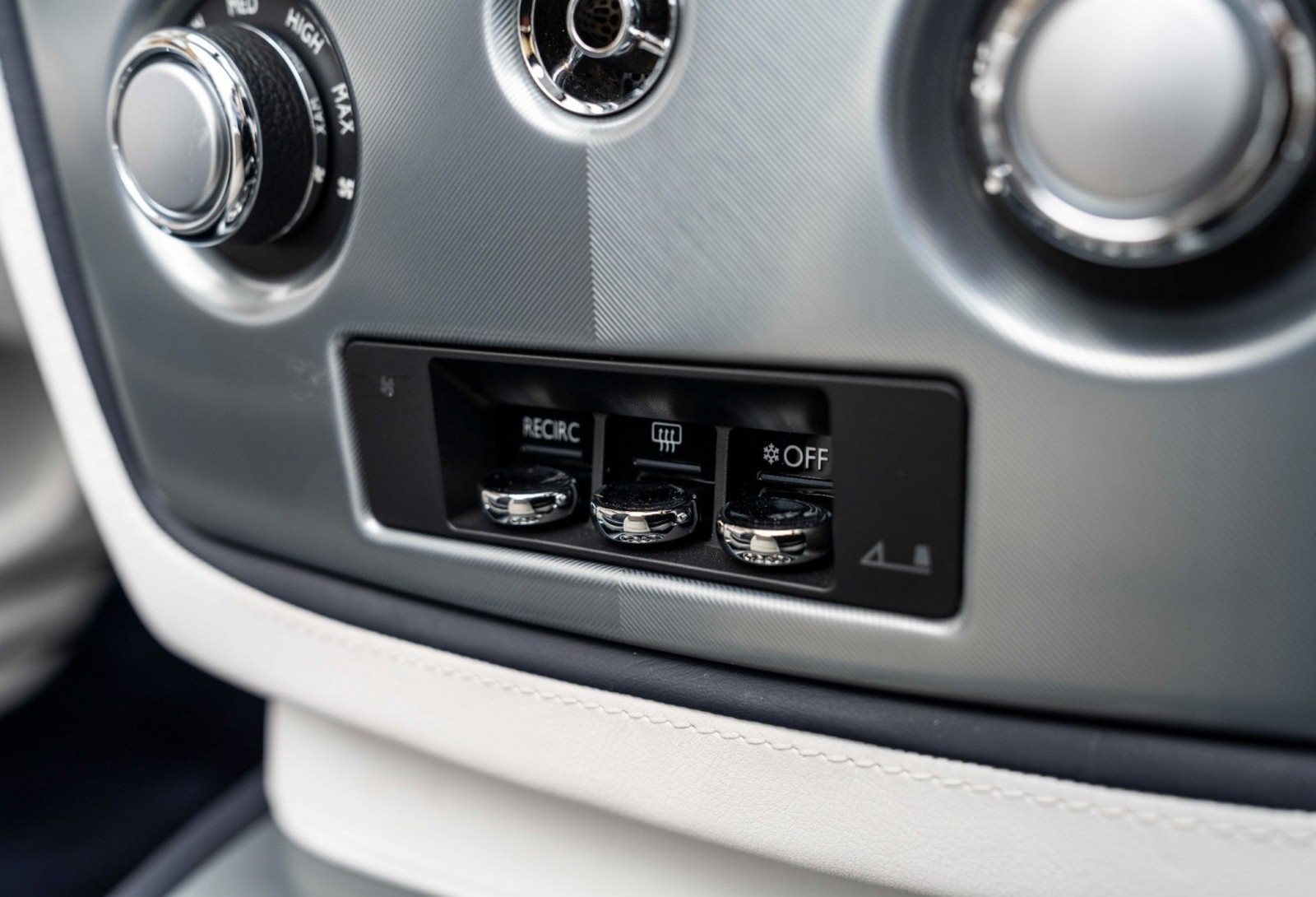 2016 - ROLLS-ROYCE PHANTOM DROPHEAD COUPE ZENITH EDITION, foto 27
