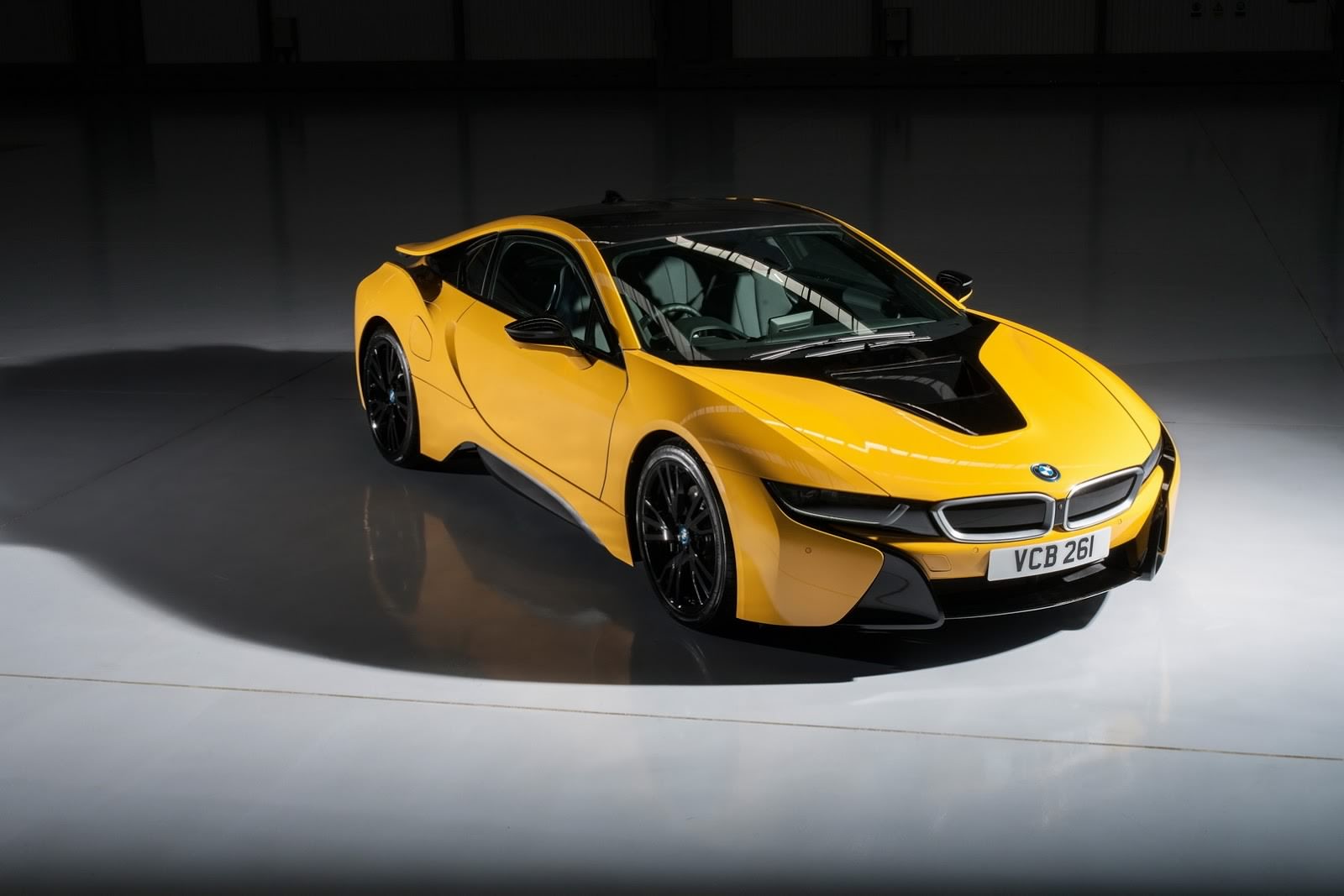 2016 - BMW i8 INDIVIDUAL UK VERSION, foto 5
