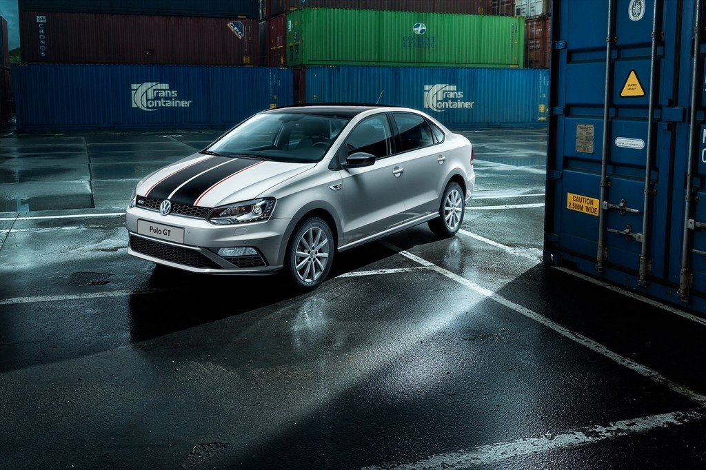 2016 - VOLKSWAGEN POLO GT SEDAN, foto 2