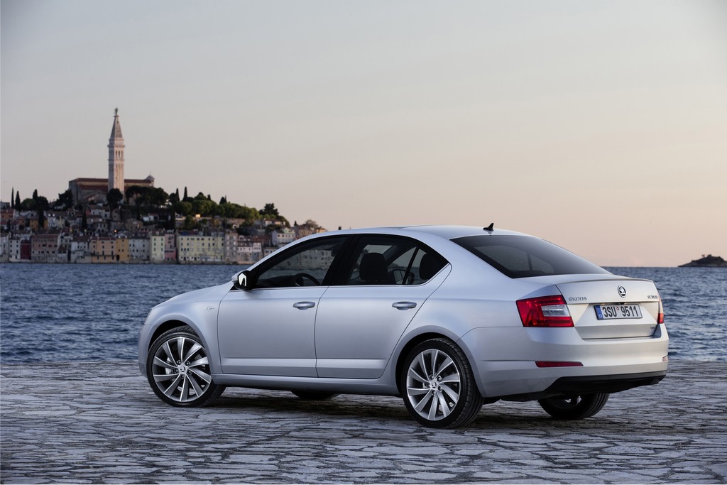 2016 - SKODA OCTAVIA, foto 9