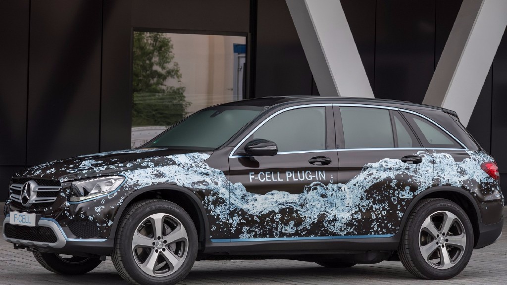 2016 - MERCEDES-BENZ F-CELL PLUG-IN CONCEPT, foto 2