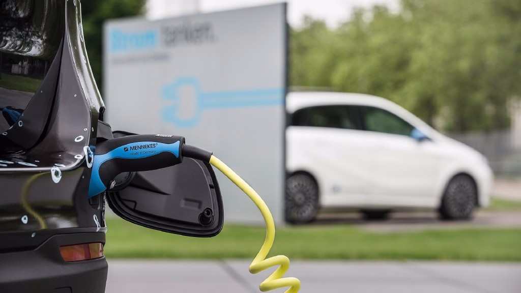 2016 - MERCEDES-BENZ F-CELL PLUG-IN CONCEPT, foto 9