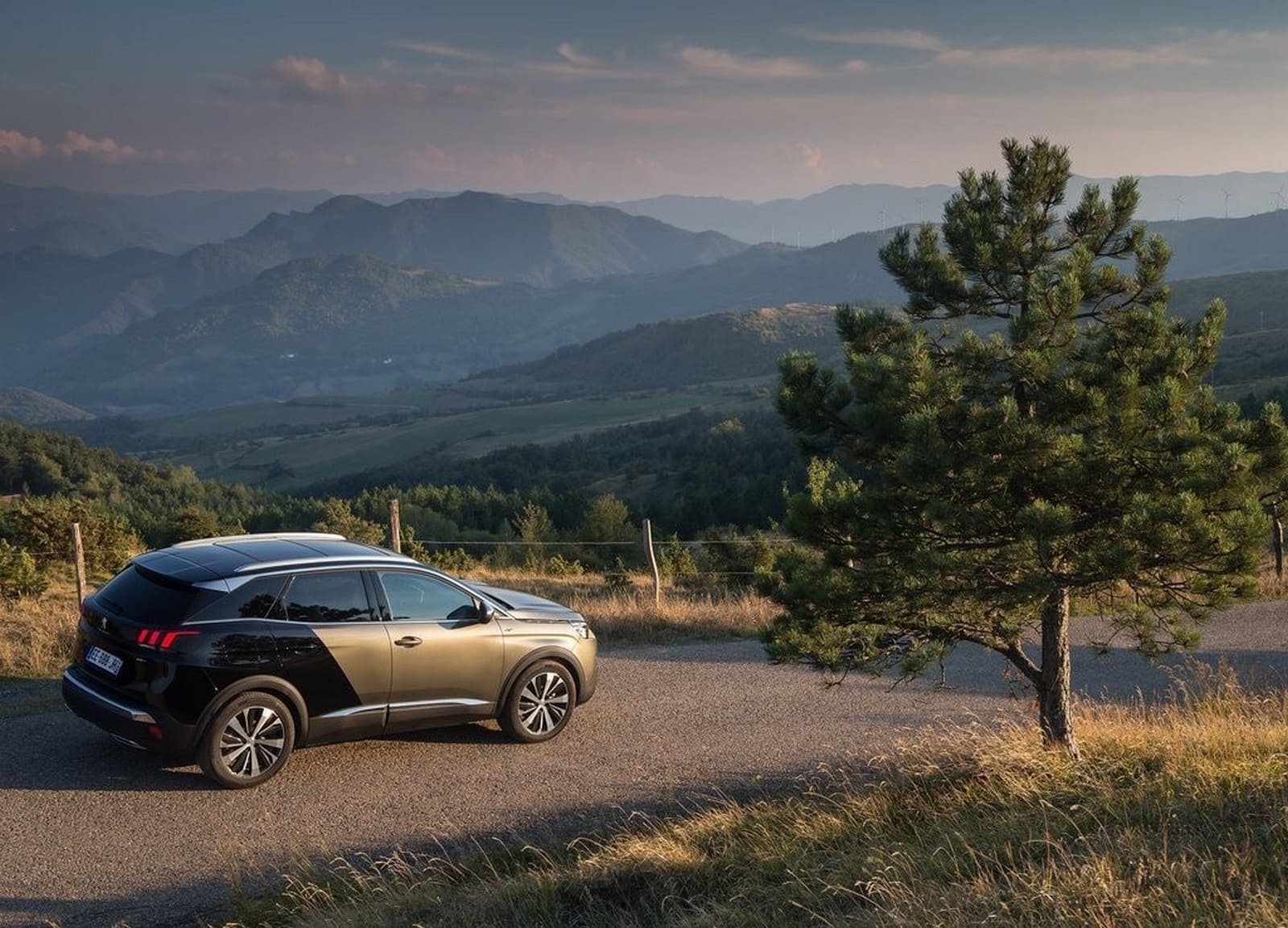 2017 - PEUGEOT 3008 GT, foto 36