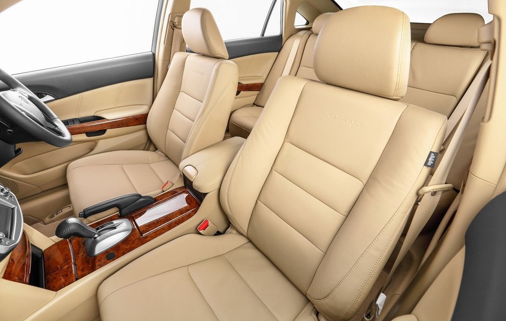 PROTON PERDANA, foto 21