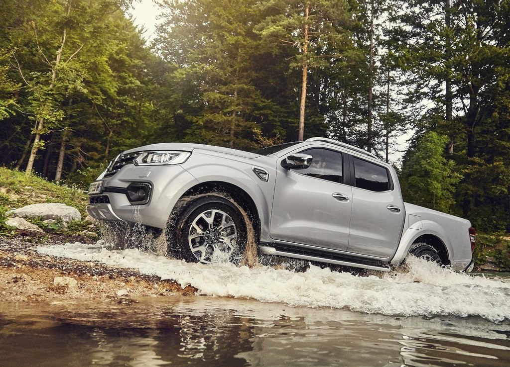2017 - RENAULT ALASKAN, foto 41