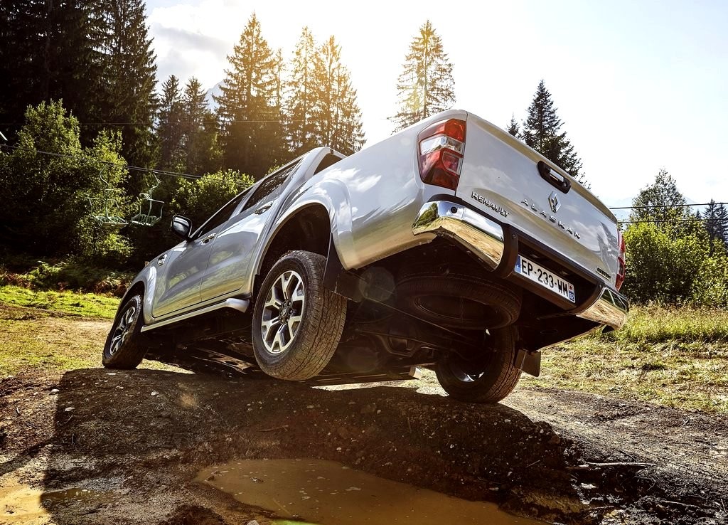 2017 - RENAULT ALASKAN, foto 112