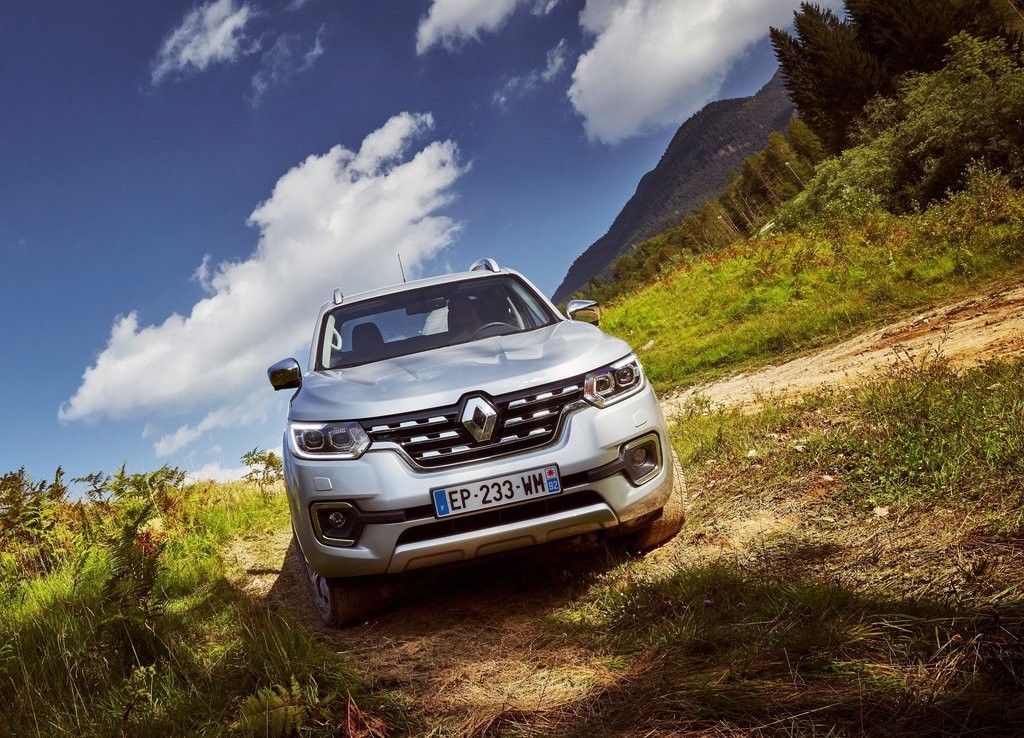 2017 - RENAULT ALASKAN, foto 123