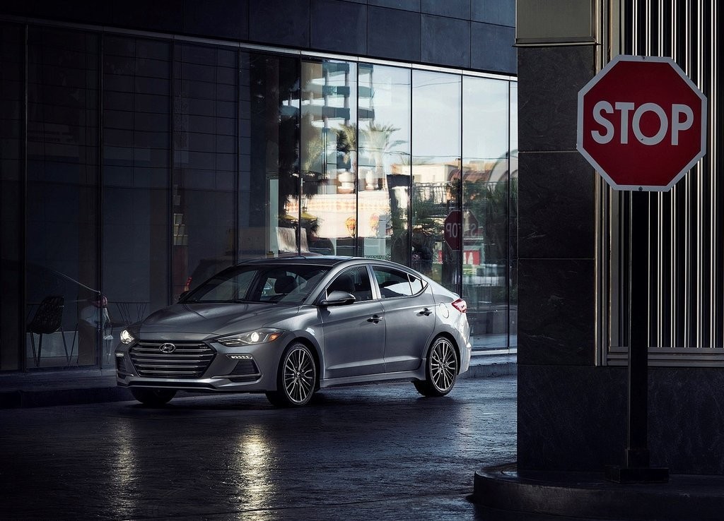2017 - HYUNDAI ELANTRA SPORT, foto 19