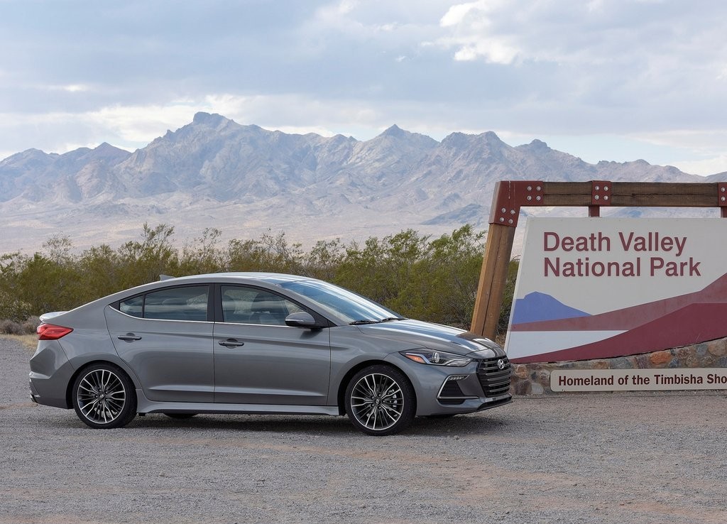 2017 - HYUNDAI ELANTRA SPORT, foto 26