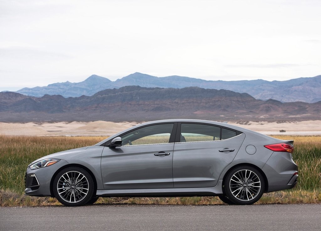 2017 - HYUNDAI ELANTRA SPORT, foto 38