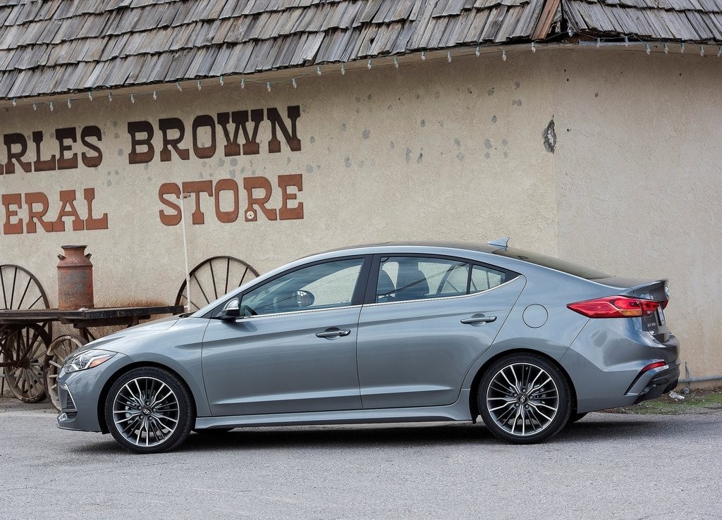 2017 - HYUNDAI ELANTRA SPORT, foto 39