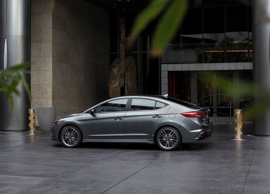 2017 - HYUNDAI ELANTRA SPORT, foto 42
