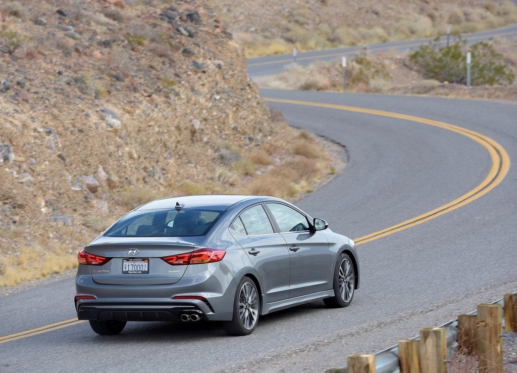 2017 - HYUNDAI ELANTRA SPORT, foto 50