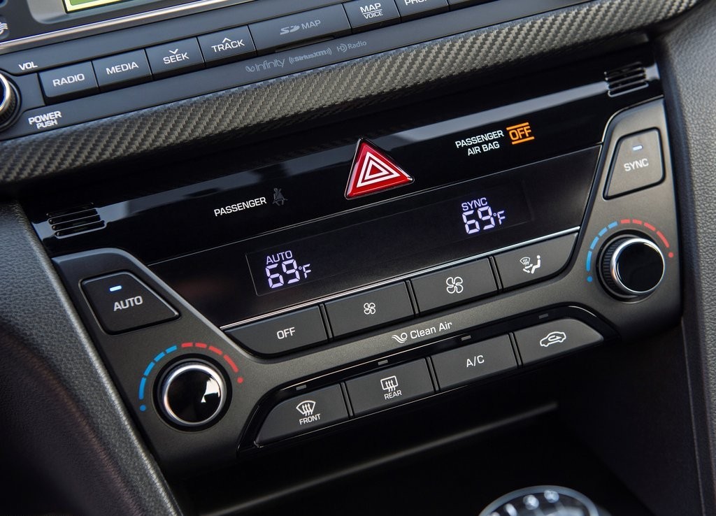 2017 - HYUNDAI ELANTRA SPORT, foto 71