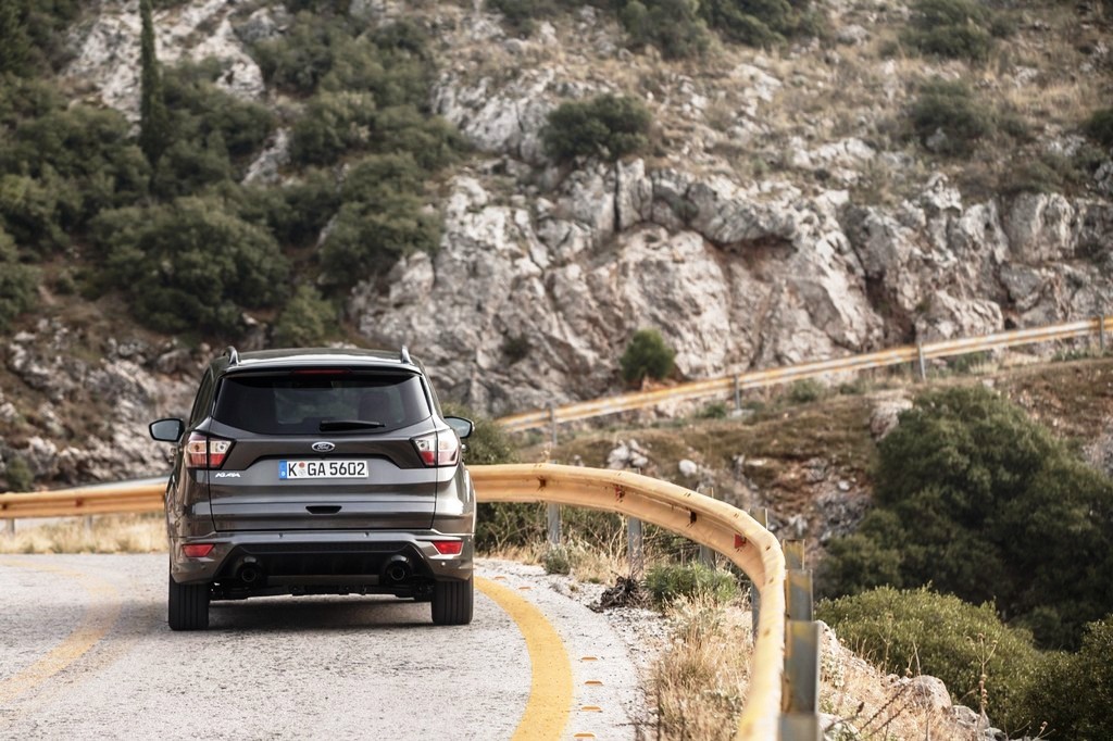2017 - FORD KUGA ST-LINE, foto 19